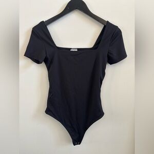 RD Style Second Skin Square neck Bodysuit Sz small